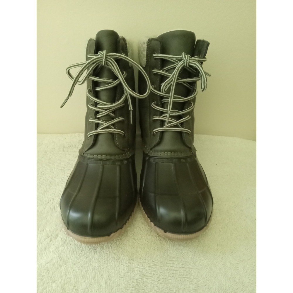 Magellan Outdoors Grey Duck Boots Women's Size 9 B